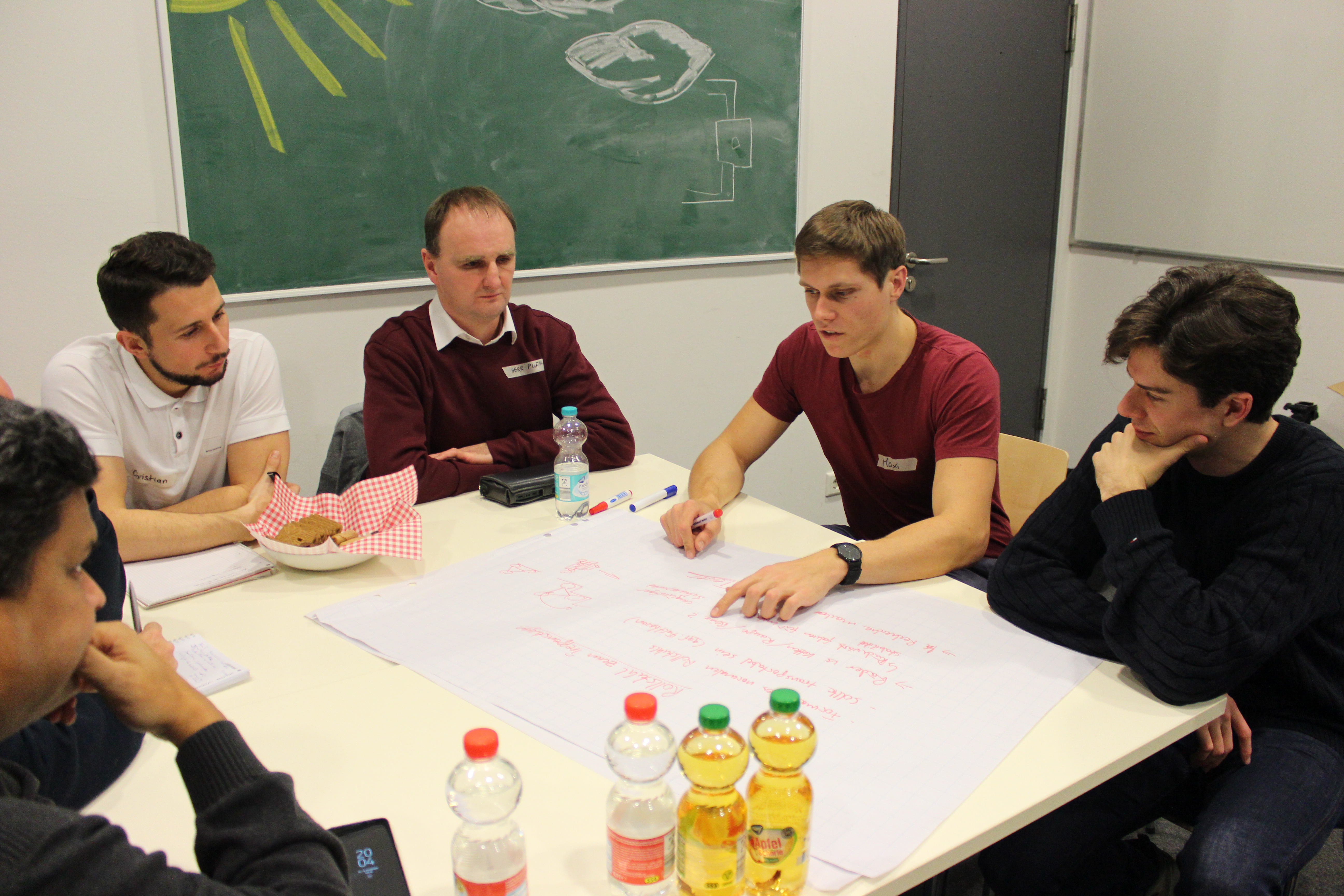 Projektabend 2 - Gemeinsam mit ACCESS, Studenten arbeitet BIRNE7 an neuen technologischen Ideen